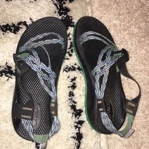 chacos size 6